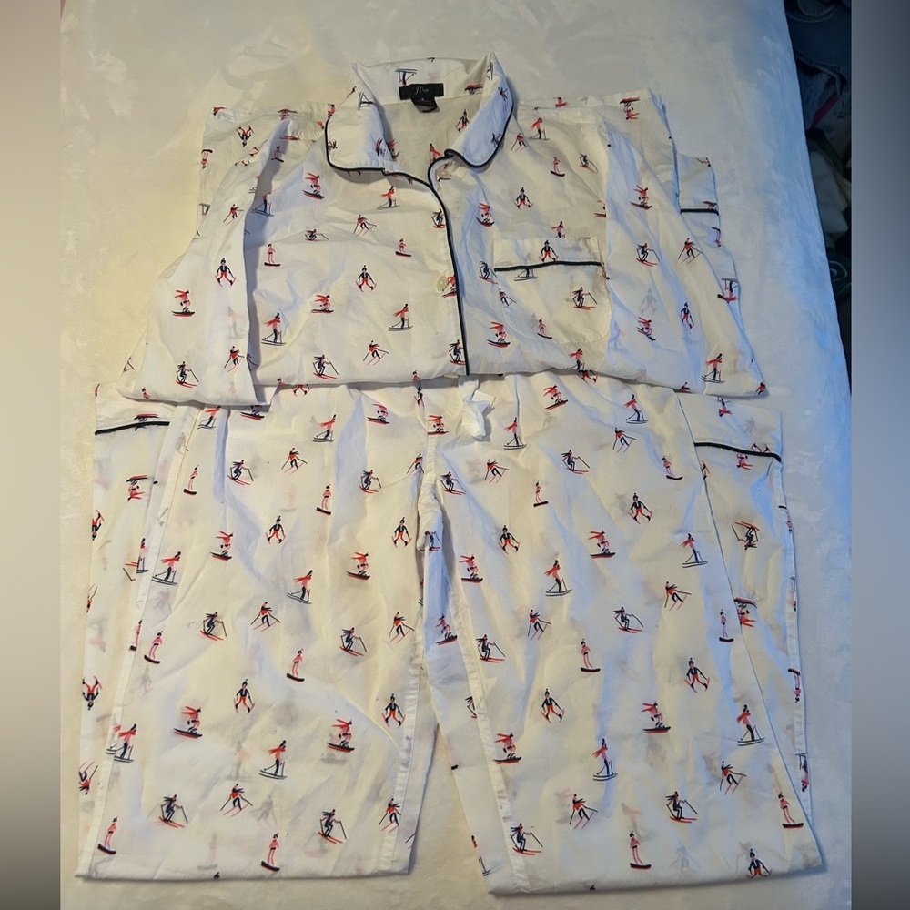 J. Crew white pajamas with various ski pictures size S
